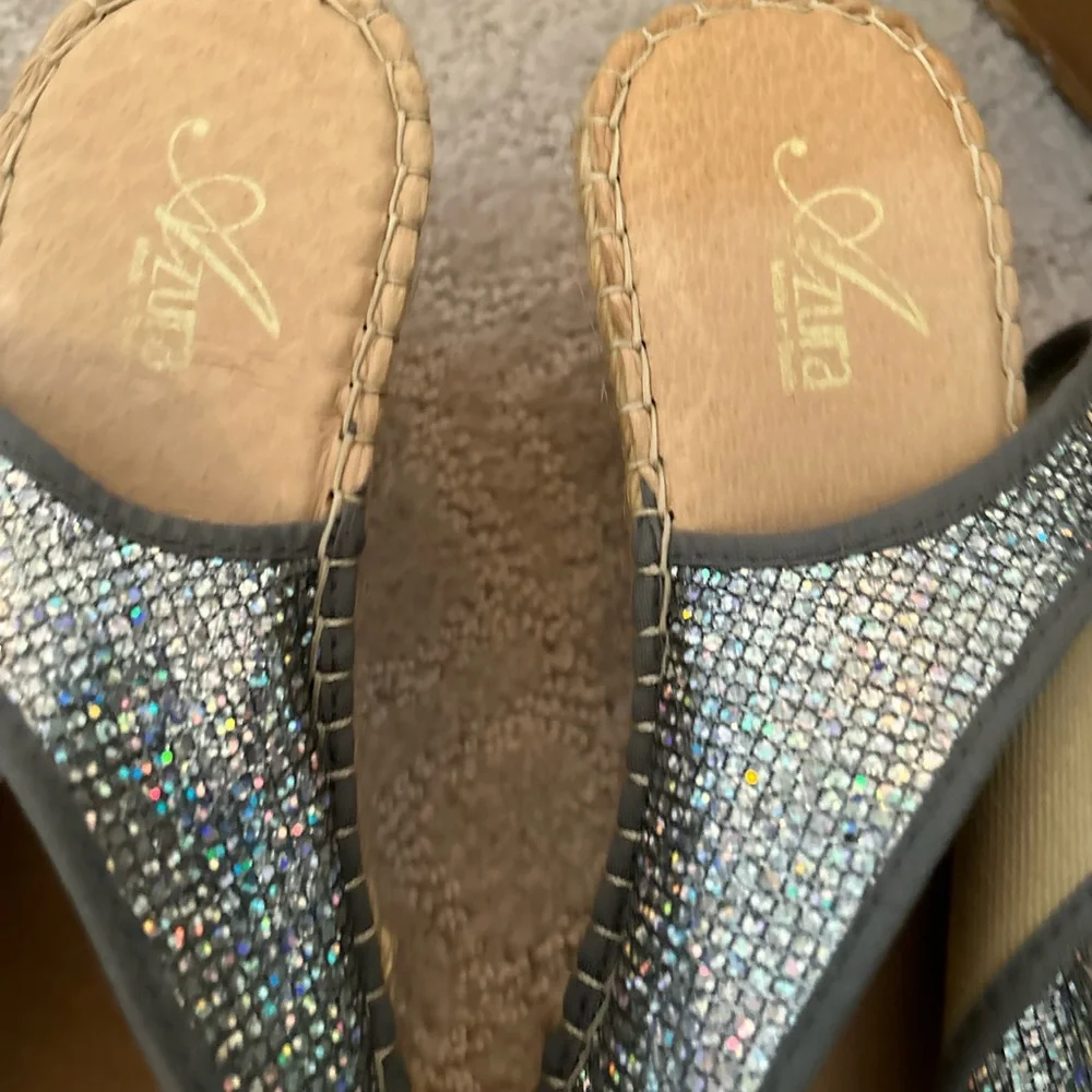 Metallic espadrilles. - Picture 6 of 10